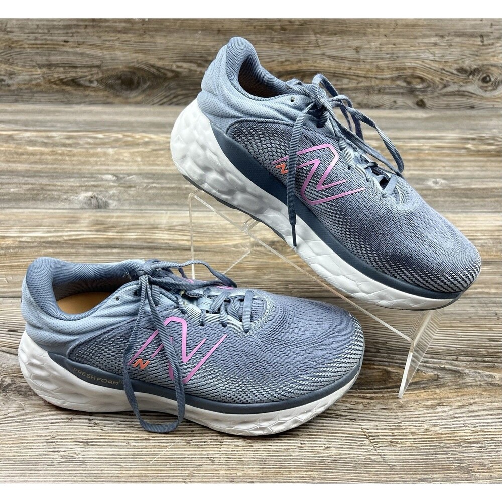 New Balance Womens 9.5 Fresh Foam Gray Running/Pink Shoes Sneaker